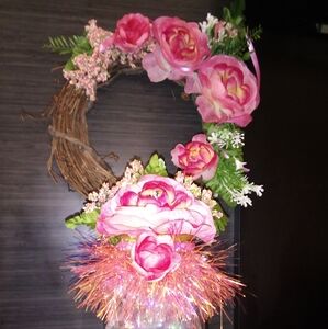 Pink Wreath and Pink Decorated Blank jar.